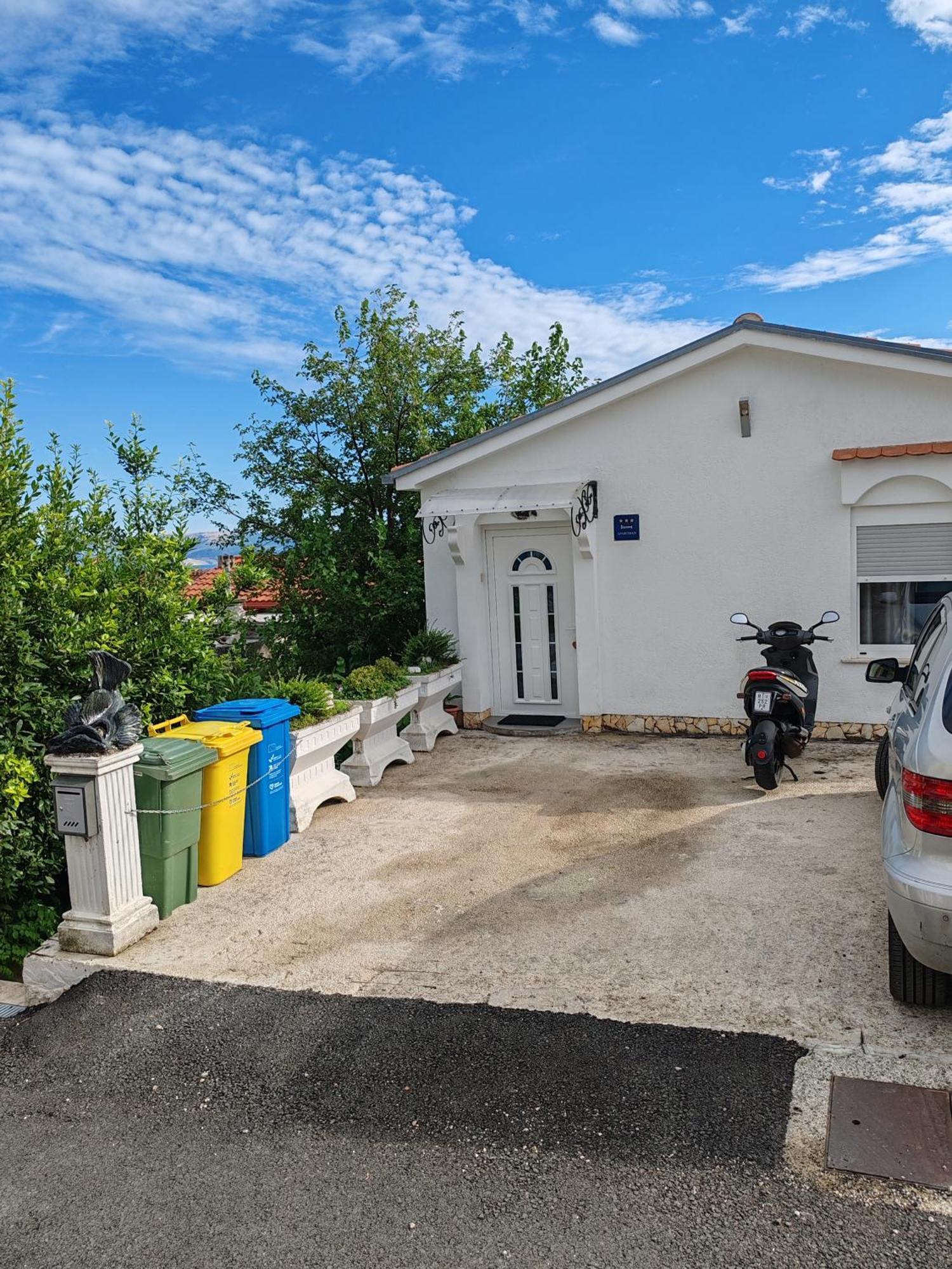 Art Gallery House With A Small Relaxing Pool Цриквениця Екстер'єр фото